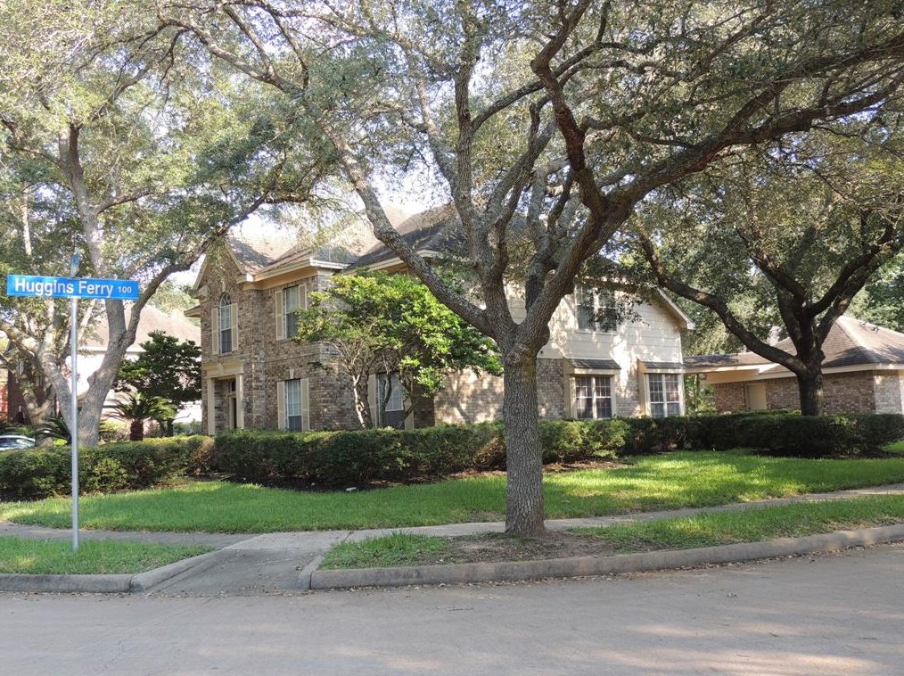 5806 Wilkins Ln, Sugar Land, TX 77479-5062