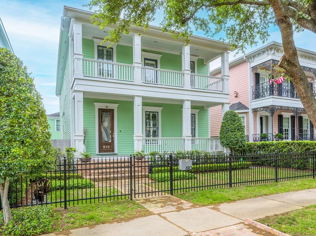 610 8th 1/2 St, Houston, TX 77007-1714