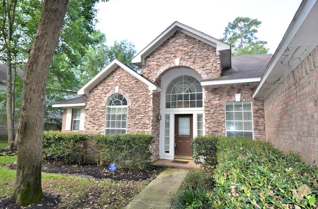 86 Prairie Dawn Cir, Conroe, TX 77385