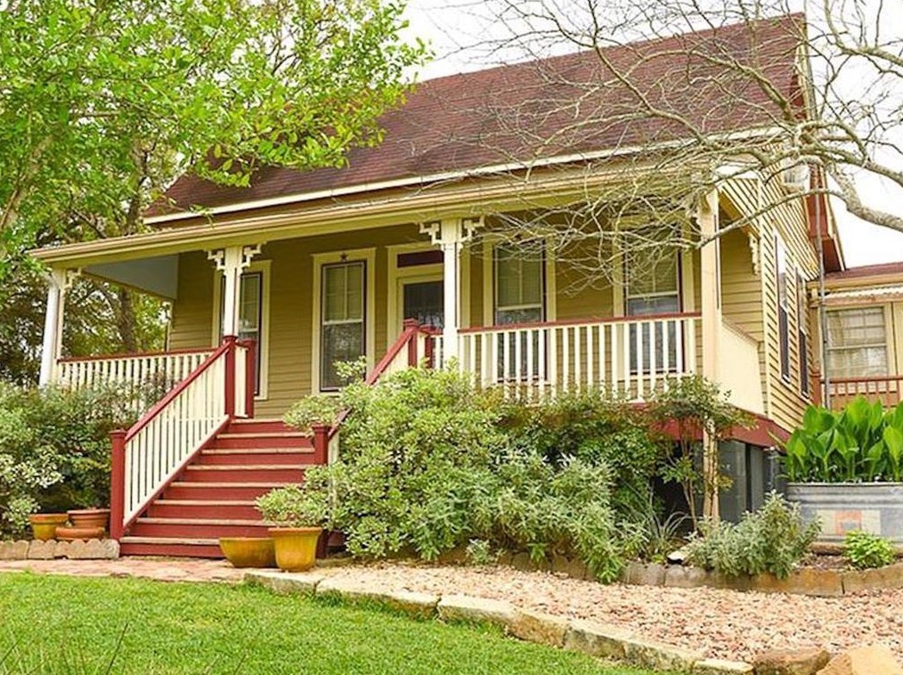 2350 Bluebonnet Blvd, Brenham, TX 77833-7174