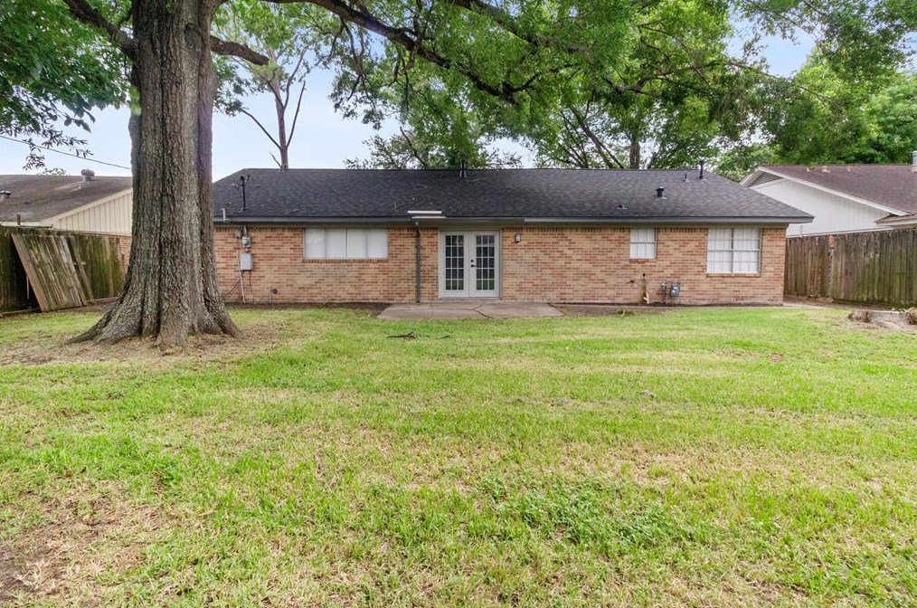 8319 Springtime Ln, Houston TX  77075-4741 exterior