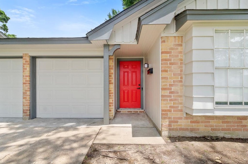 8319 Springtime Ln, Houston TX  77075-4741 exterior