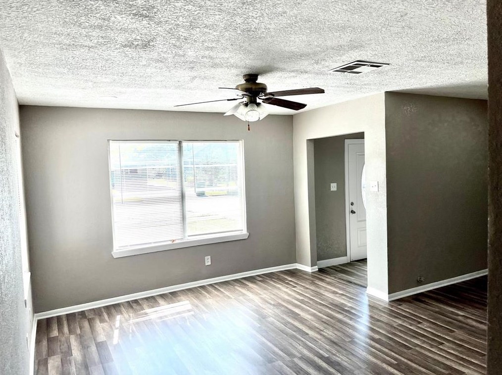 903 Roper St, Houston, TX 77034