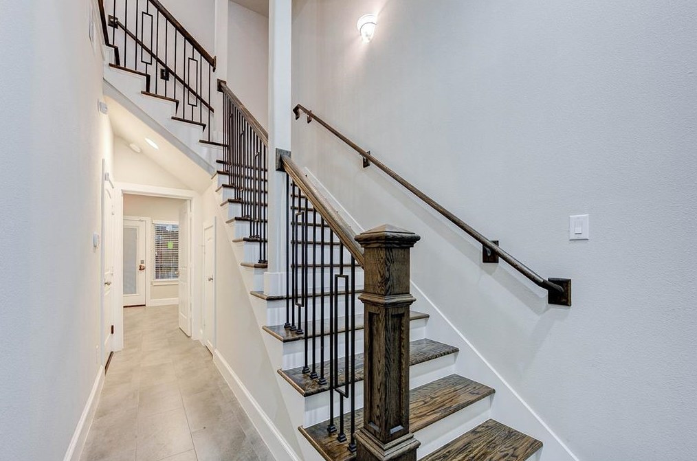 253 27th St, Houston TX  77008-2103 exterior