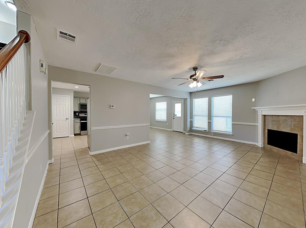 1627 Trail Oaks Ct, Humble, TX 77339