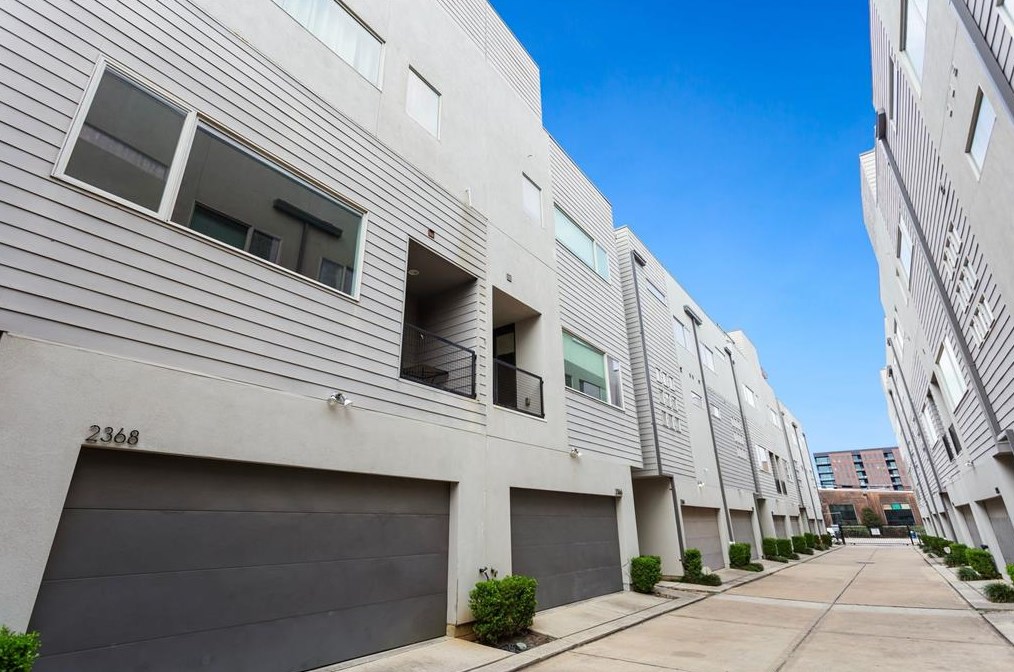 2366 Commerce St, Houston TX  77003-1537 exterior