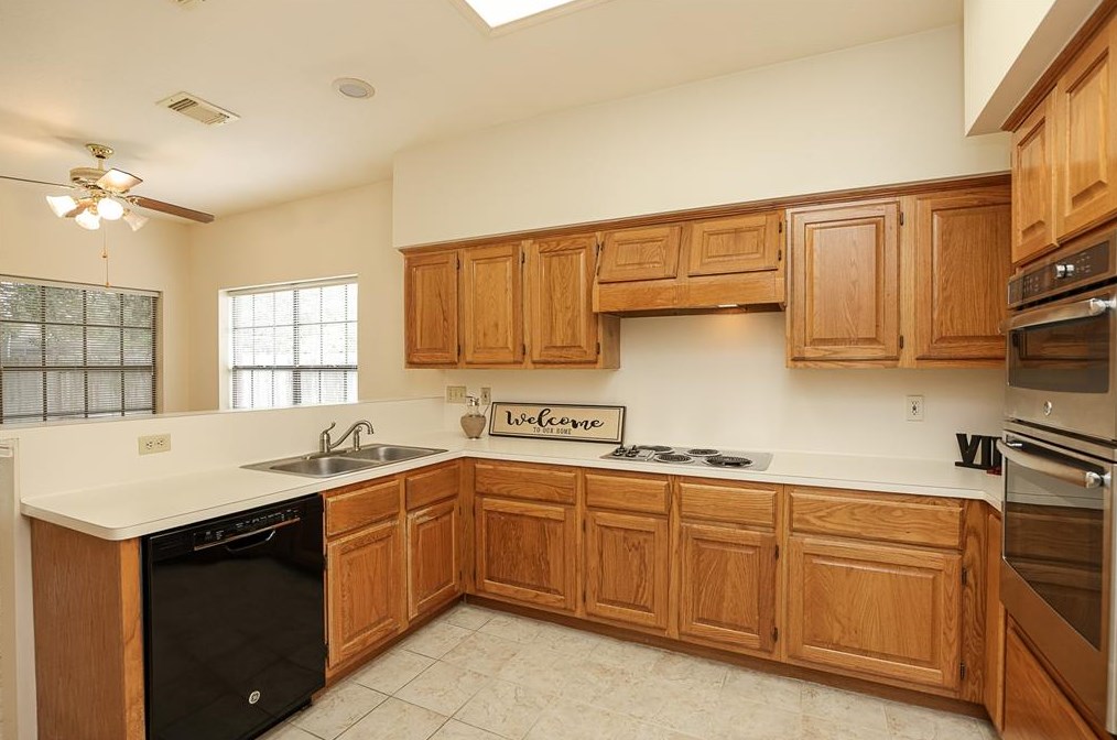 7615 Clover Cyn, Houston TX  77095-4034 exterior