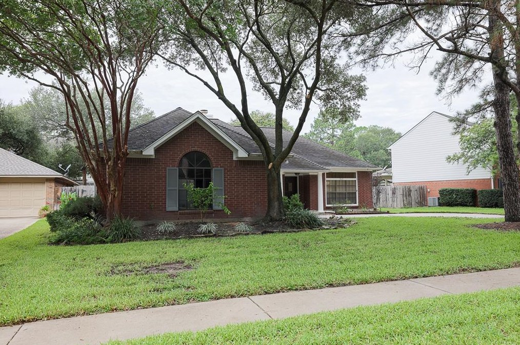 7615 Clover Cyn, Houston TX  77095-4034 exterior