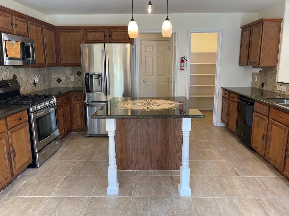 6306 Macquarie Dr, Katy, TX 77449