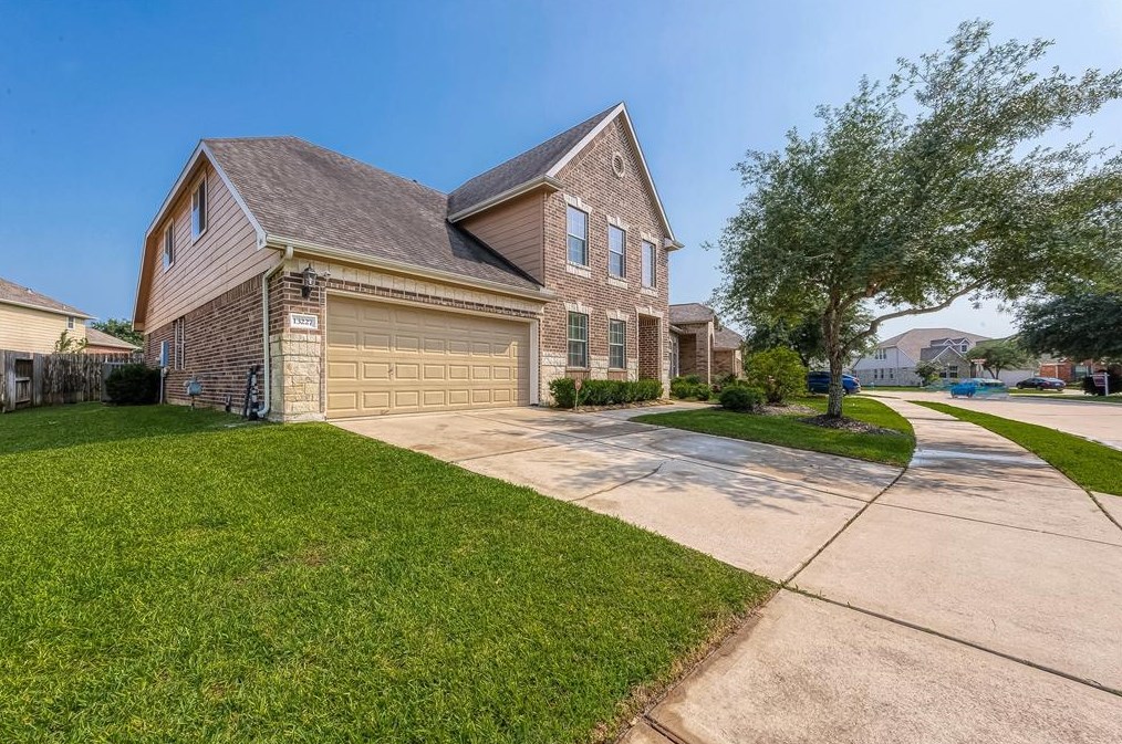 13227 Peach Orchard Ln, Richmond, TX 77407-3215