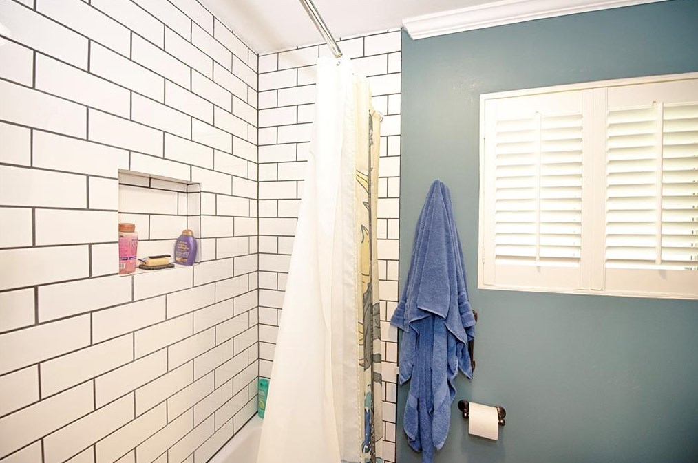 18503 Kingstown Ct, Houston TX  77058-4211 exterior