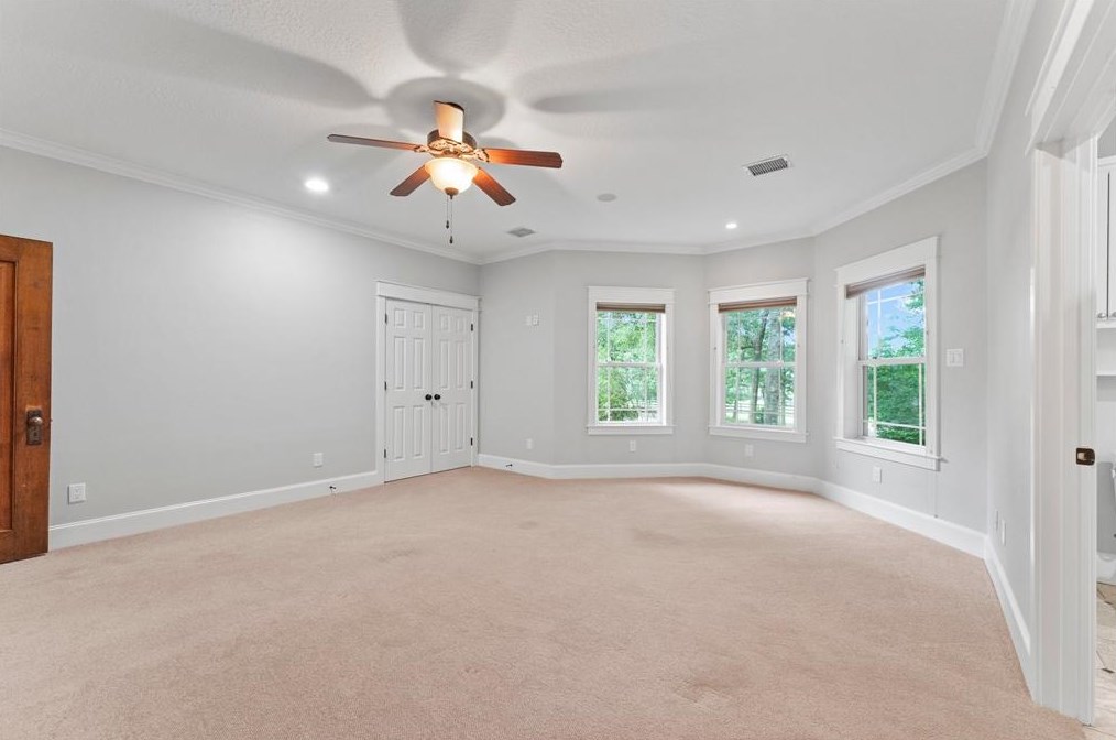 16164 Koenig Ln, Conroe TX  77384-4087 exterior