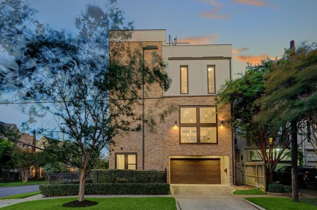 2033 Vermont St, Houston, TX 77019-6198