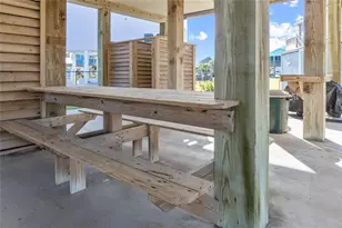 901 Meynig Dr, Crystal Beach, TX 77650 - Photo 6