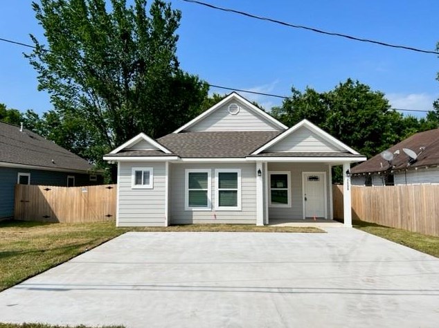1506 Saunders St, Bryan, TX 77803