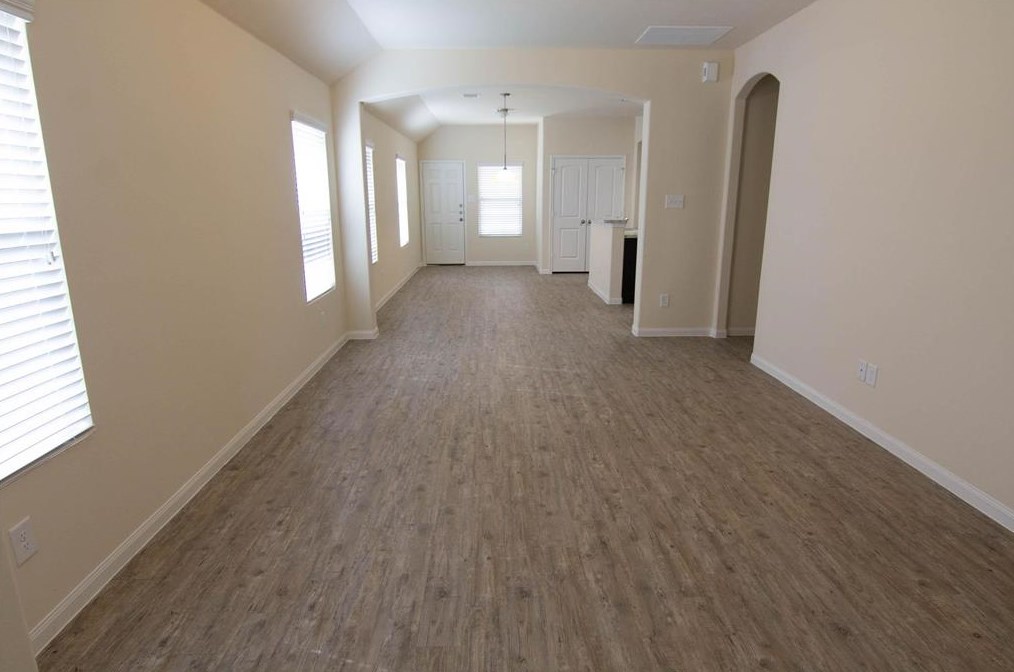 5703 Latta Plantation Dr, Katy TX  77449-1579 exterior