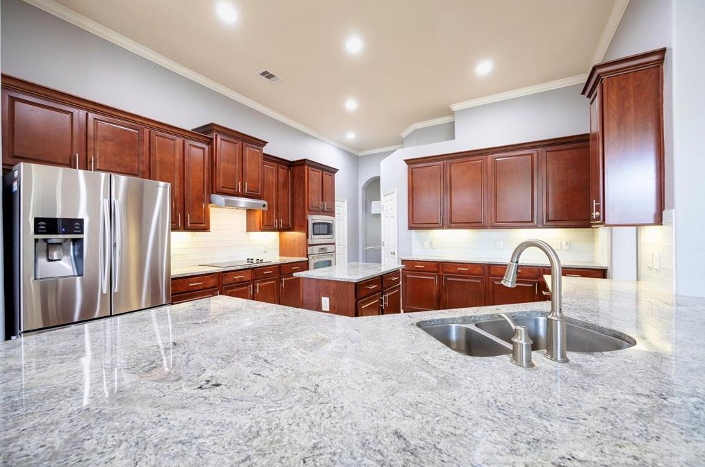 6743 Honeycrest Ln, Spring, TX 77389