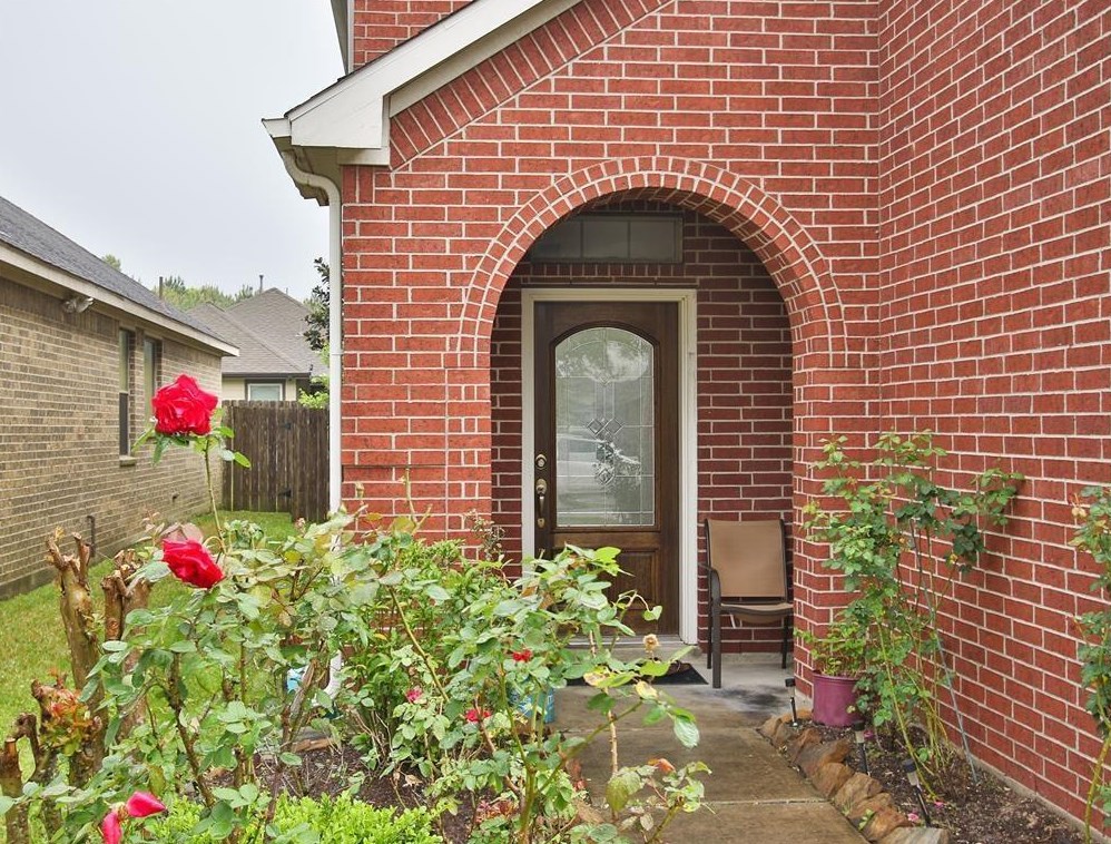 1706 Bonnyton Ln, Houston TX  77014-1898 exterior