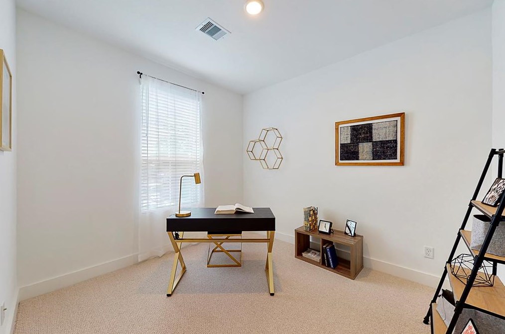 3050 Jensen Dr, Houston TX  77026-5513 exterior