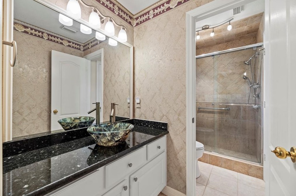 19618 Desert Ivy Dr, Houston TX  77094-2629 exterior