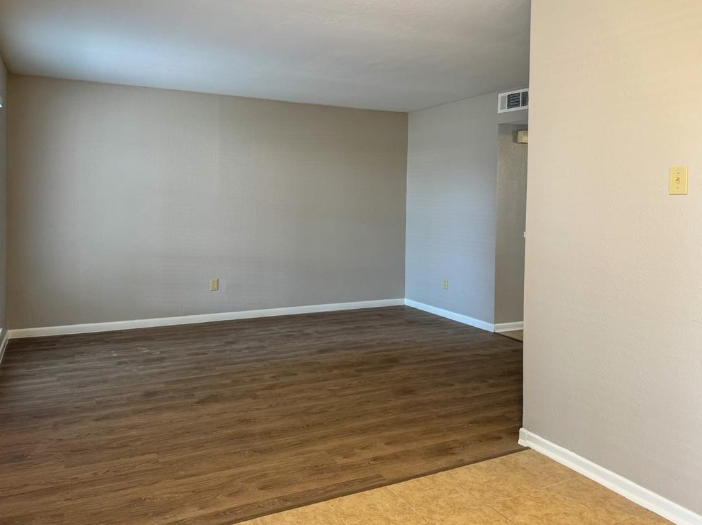 2101 6th Ave N #7, Texas City, TX 77590