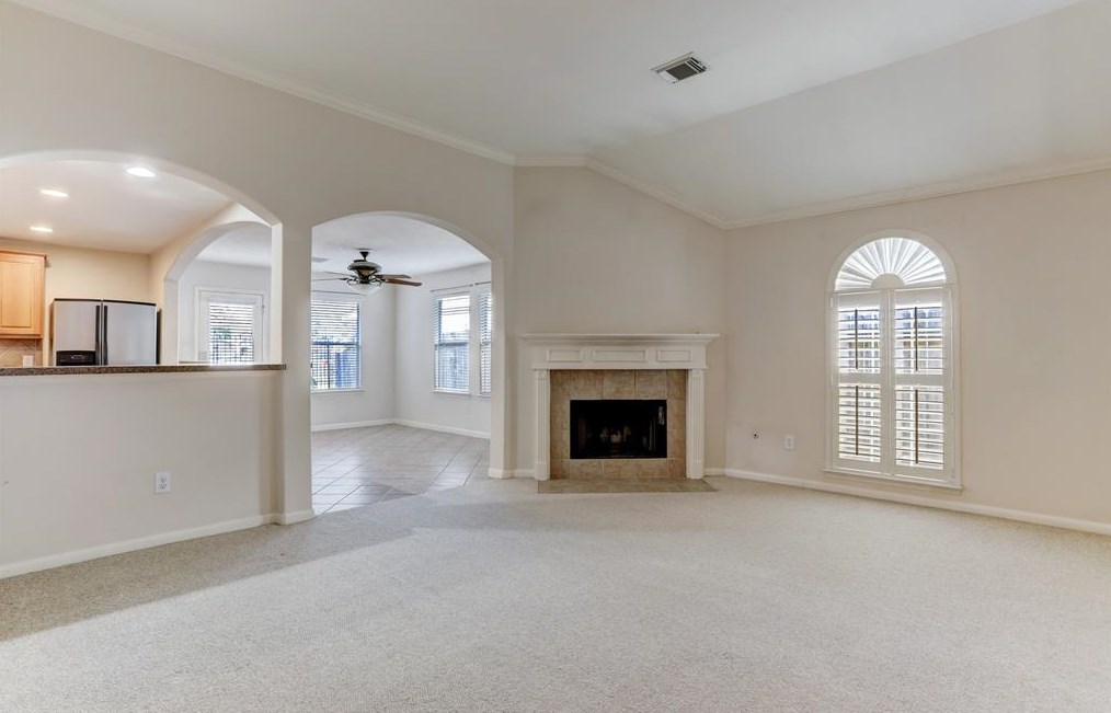 516 Brad Ct, Houston, TX 77598