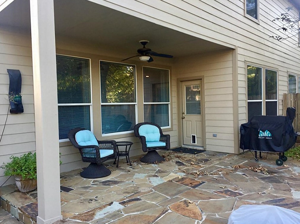 27 Aquiline Oaks Pl, Spring, TX 77382