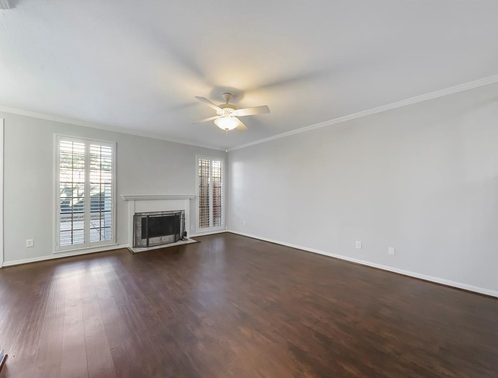 4136 Childress St, Houston TX  77005-1012 exterior