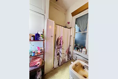 1002 Hopkins Street, Yoakum, TX 77995 - Photo 28