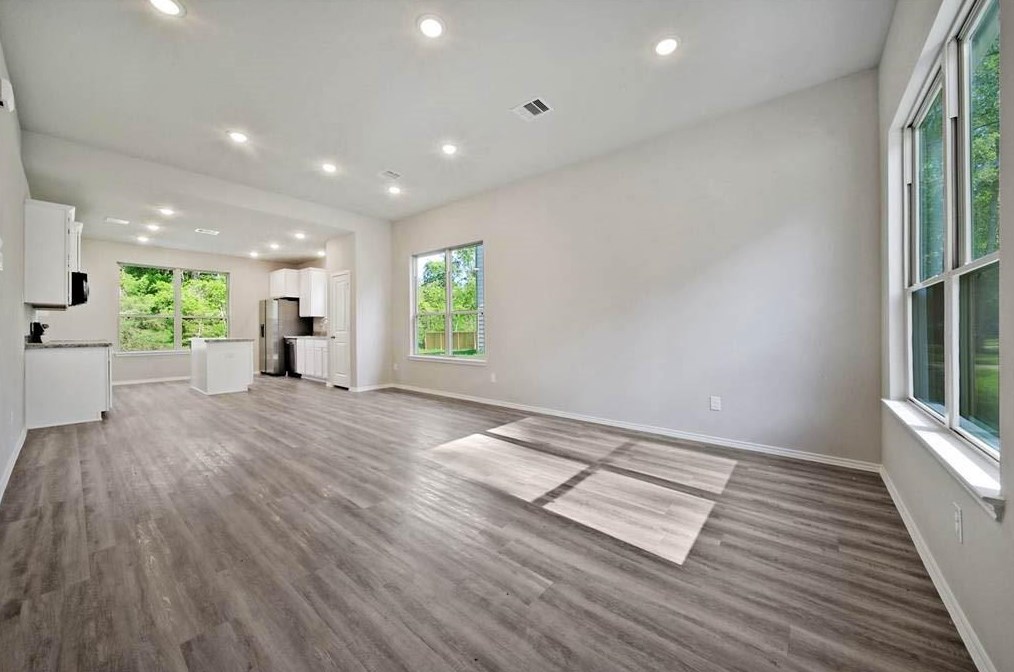 10410 Royal Magnolia Dr, Conroe, TX 77303
