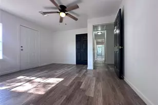 114 W Alfred St, El Campo, TX 77437 - Photo 22