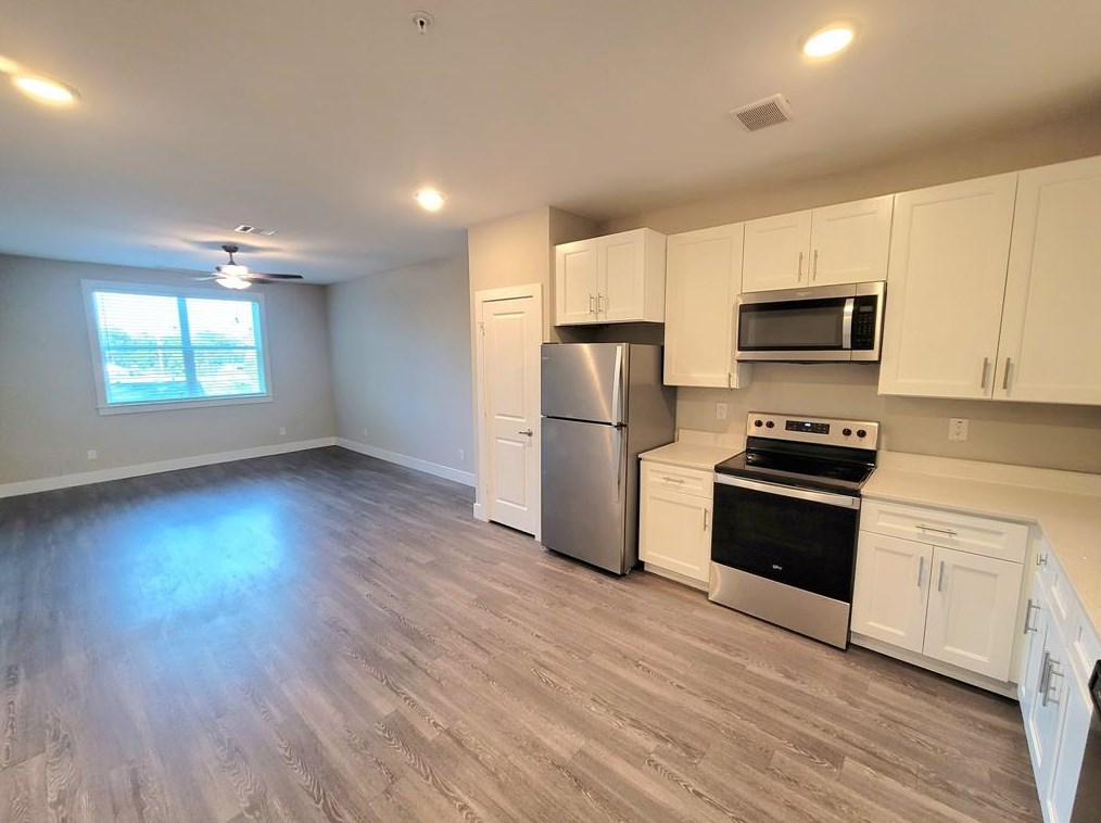 1720 Crestdale Dr #3201, Houston, TX 77080