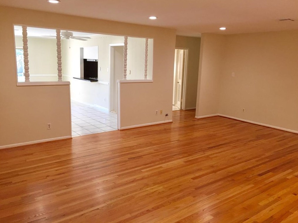 5120 Evergreen St, Bellaire, TX 77401