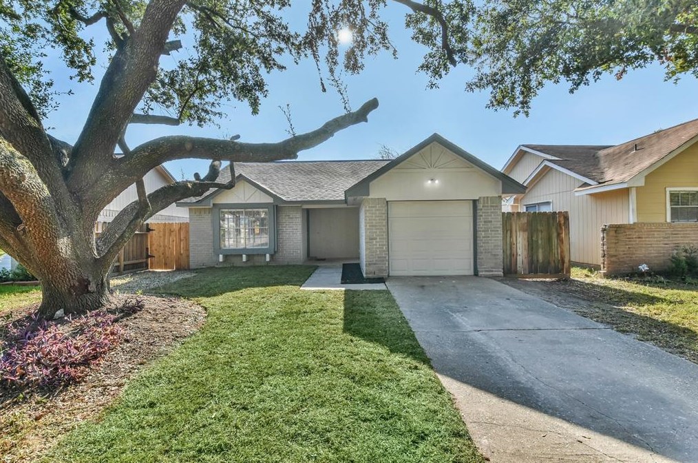 12711 Monaco Rd, Houston, TX 77070-5065