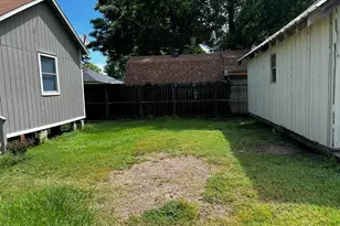 4817 12th St, Bacliff, TX 77518 - Photo 2