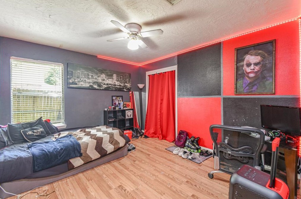8503 Majesticbrook Dr, Houston TX  77095-3066 exterior