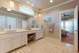 985 Sue Dr, Crystal Beach, TX 77650 - Photo 22