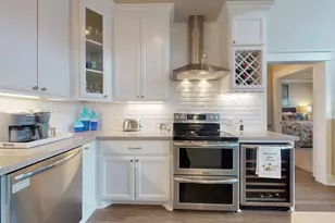 985 Sue Dr, Crystal Beach, TX 77650 - Photo 16