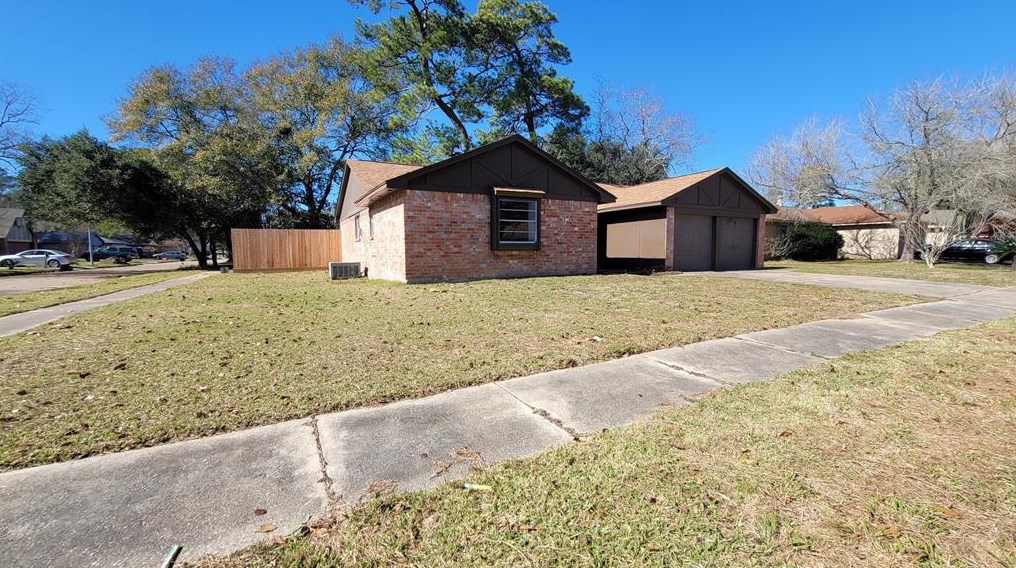 22203 Oakhill Gate Dr, Spring, TX 77373