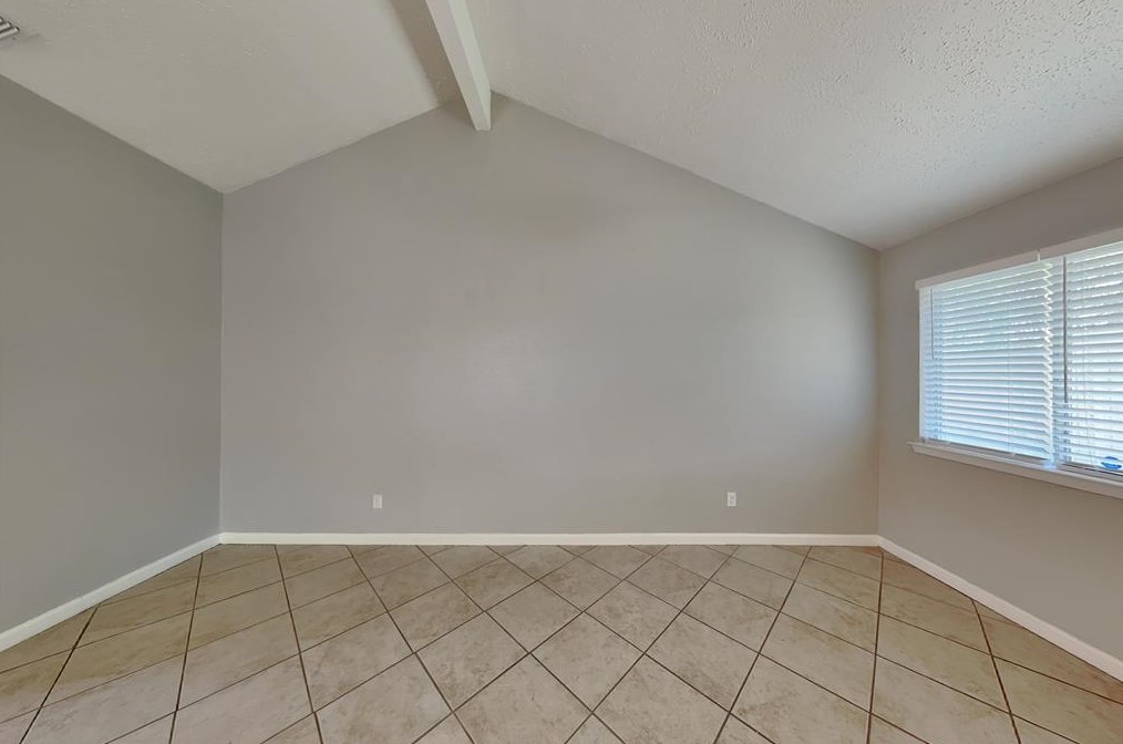 16731 Pebbleglen Dr, Houston, TX 77095