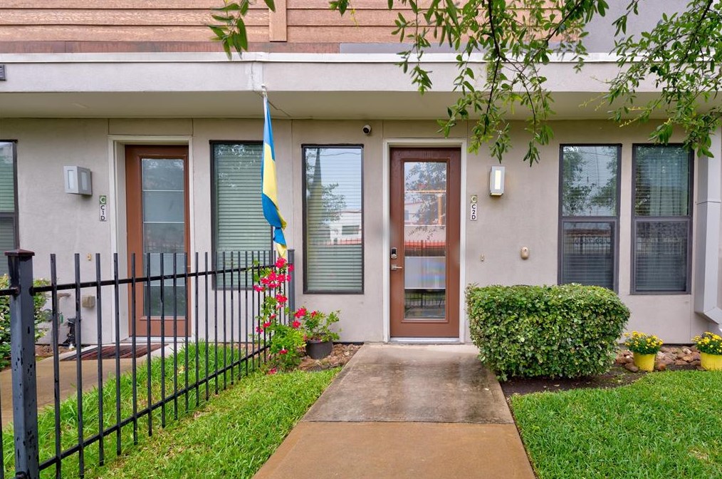 2401 Crawford St #c2d, Houston, TX 77004