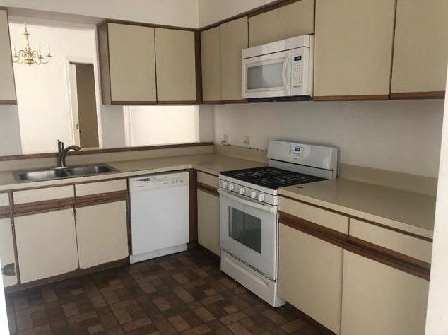 1707 Gingerleaf Ln, Houston TX  77055-3401 exterior