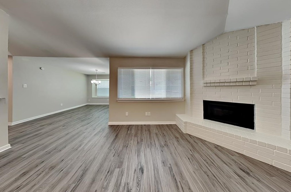 1003 Holly Hall Dr, Richmond, TX 77406
