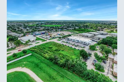 20915 Park Row Drive, Katy, TX 77449 - Photo 6