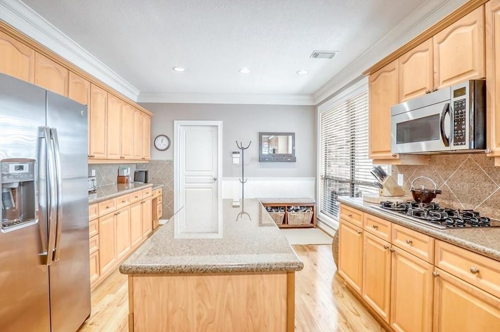 1735 Michigan St, Houston TX  77006-1721 exterior