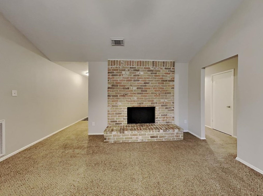 22215 Oakhill Gate Dr, Spring, TX 77373