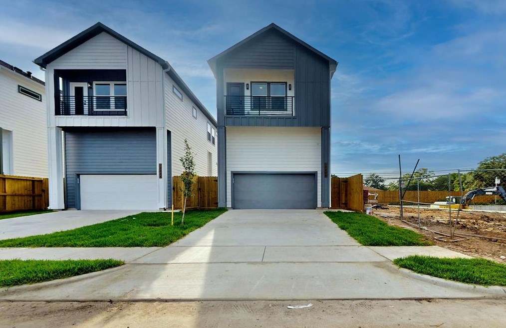 12226 Kirkgard Dr, Houston, TX 77045-4760