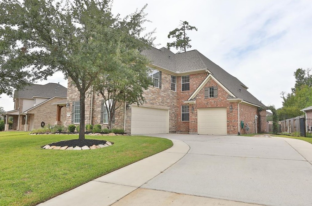 25211 Titan Springs Dr, Spring TX  77389-4360 exterior