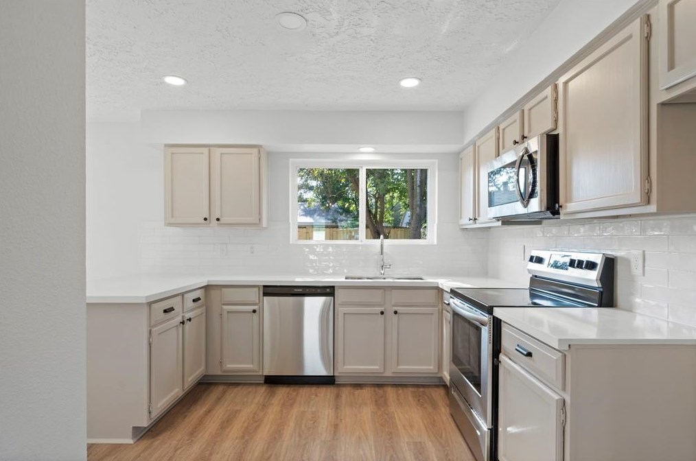 10402 Staghill Dr, Houston, TX 77064-5031