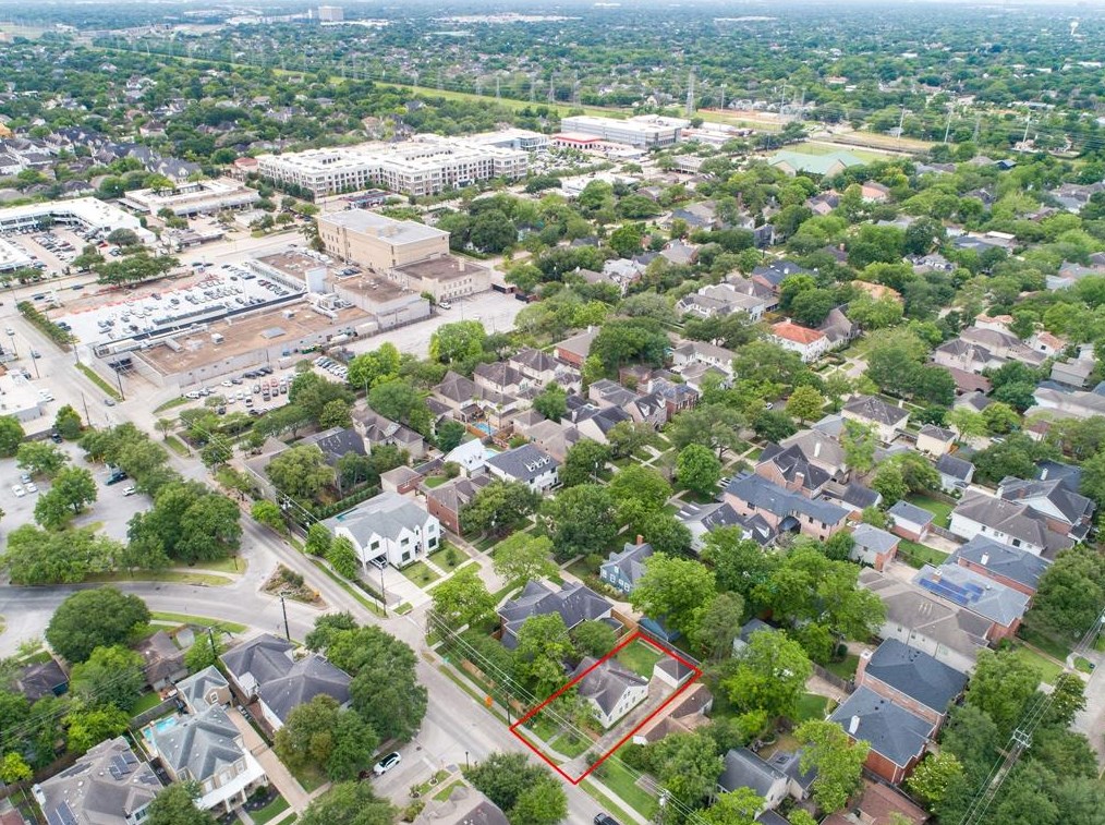 6614 Weslayan, Houston TX  77005-1047 exterior